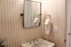 Powder-Room