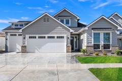1_01-Front-of-Home